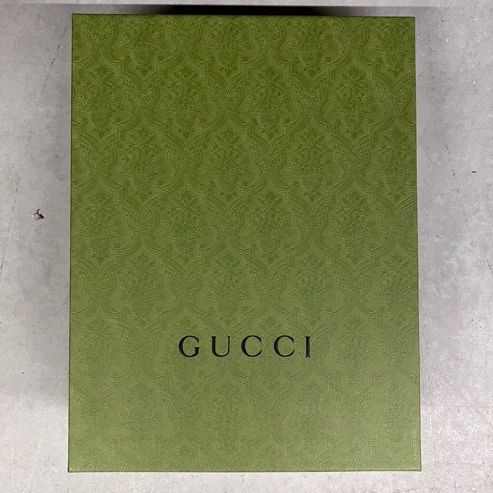 Gucci box